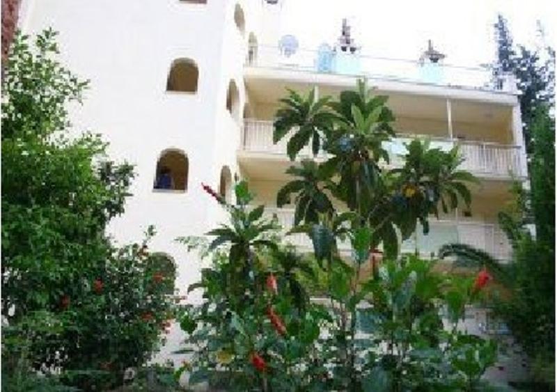 Barbaros Apart Hotel Turunç Exterior photo