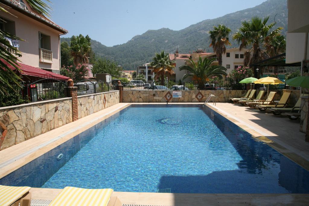 Barbaros Apart Hotel Turunç Exterior photo